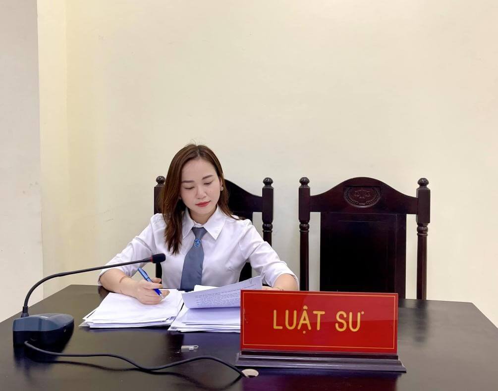 nu nen hoc nganh gi