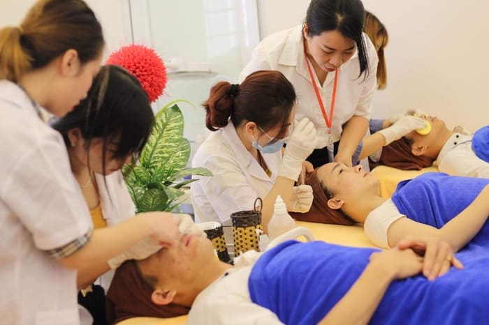 cơ hội nghề nghiệp và thu nhập sau ra trường